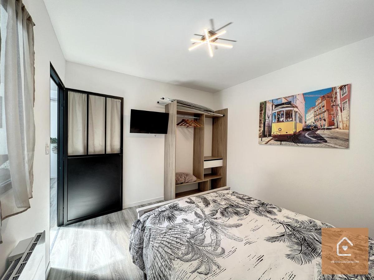 Le Loft Climatise - 6 Personnes - Entree Autonome Chatellerault